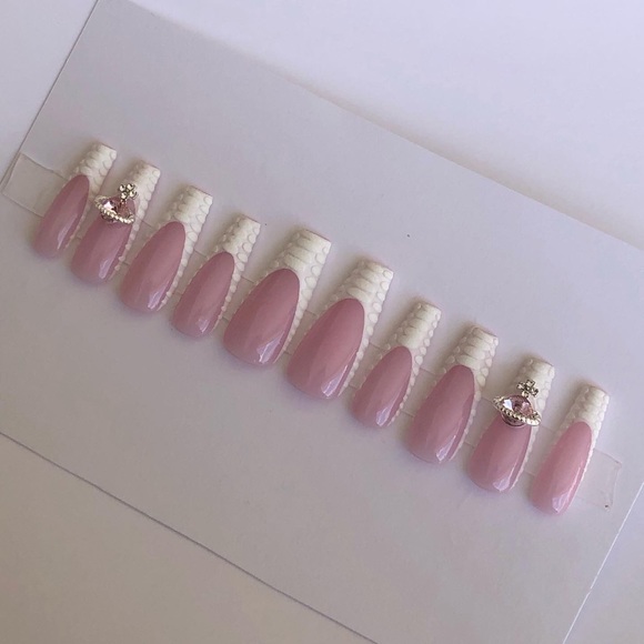 Makeup White 3d Croc Print Press On Nails With Vivienne Westwood